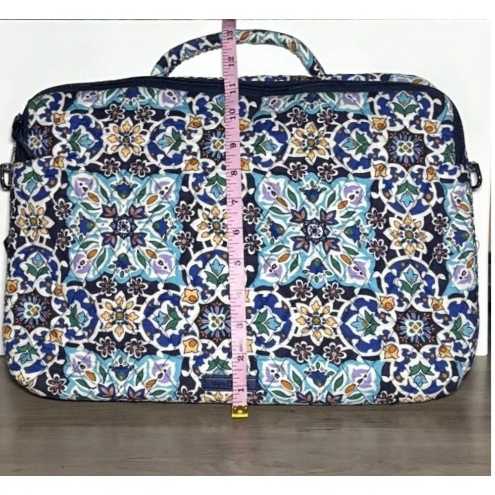 Vera Bradley Lisbon Medallion Cool Laptop Bag Case 14" Blue White - Picture 4 of 6